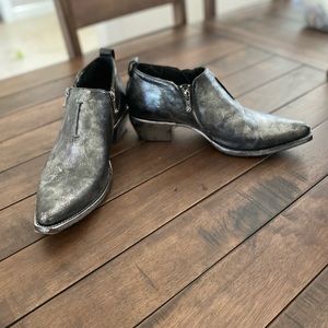 FRYE Sacha Moto Bootie Metalic Black/Silver sz 10